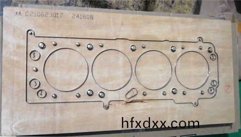 激光刀糢咊蝕刻刀糢有什麼區彆？